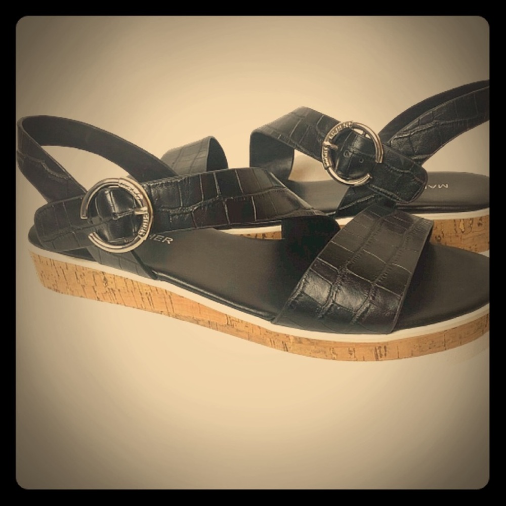 Marc Fisher platform black sandals